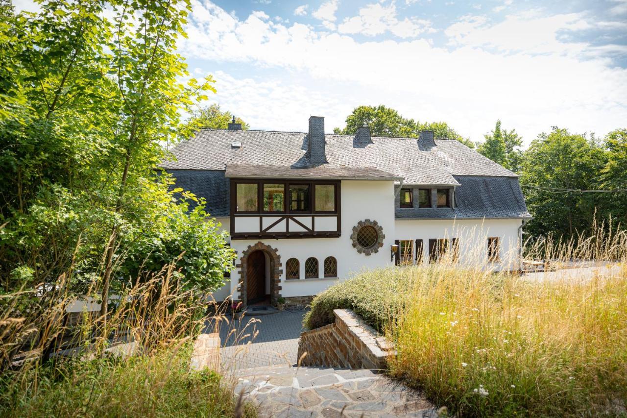 Landhaus Karbach Komplett Oder Einzelne Wohneinheiten Villa Inkl Sauna Bzw Waldhaeuschen Hirten Eksteriør bilde