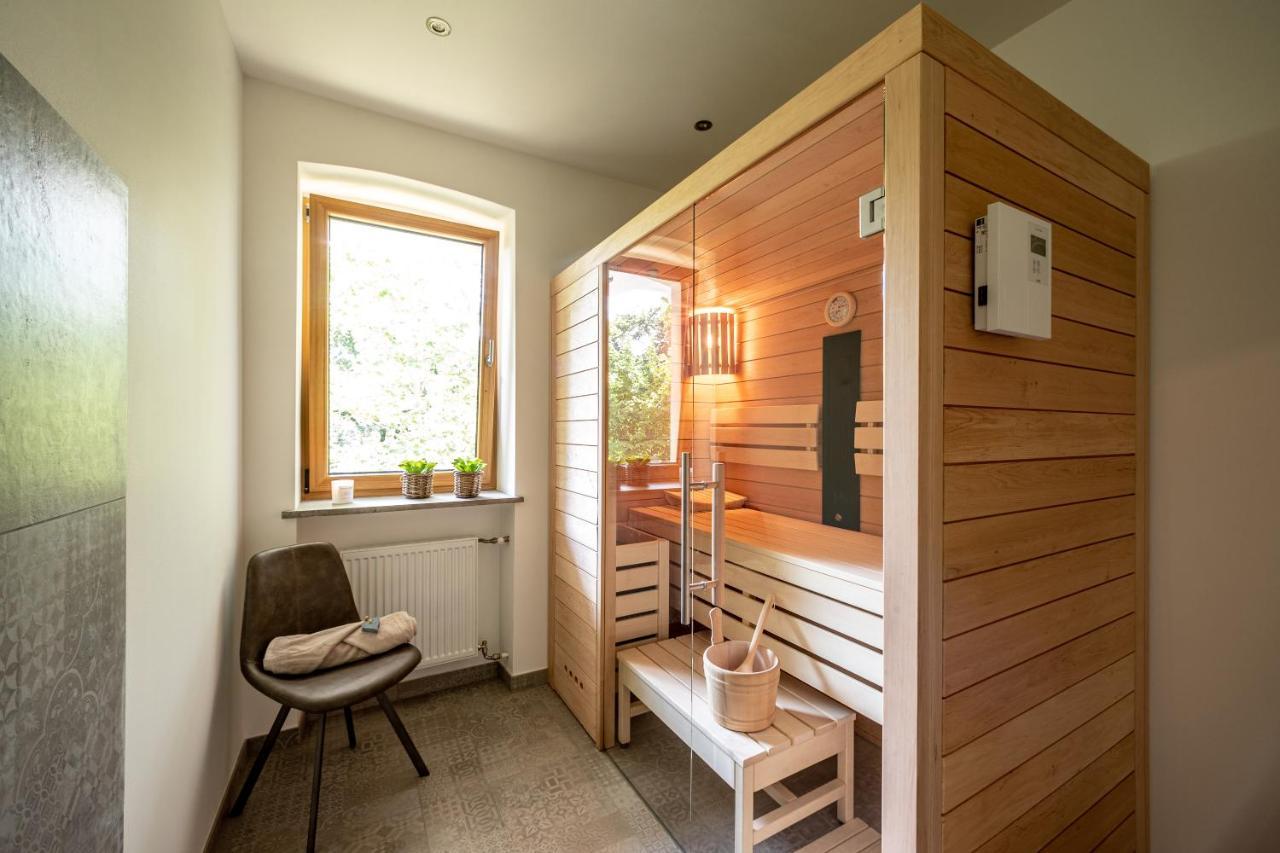 Landhaus Karbach Komplett Oder Einzelne Wohneinheiten Villa Inkl Sauna Bzw Waldhaeuschen Hirten Eksteriør bilde