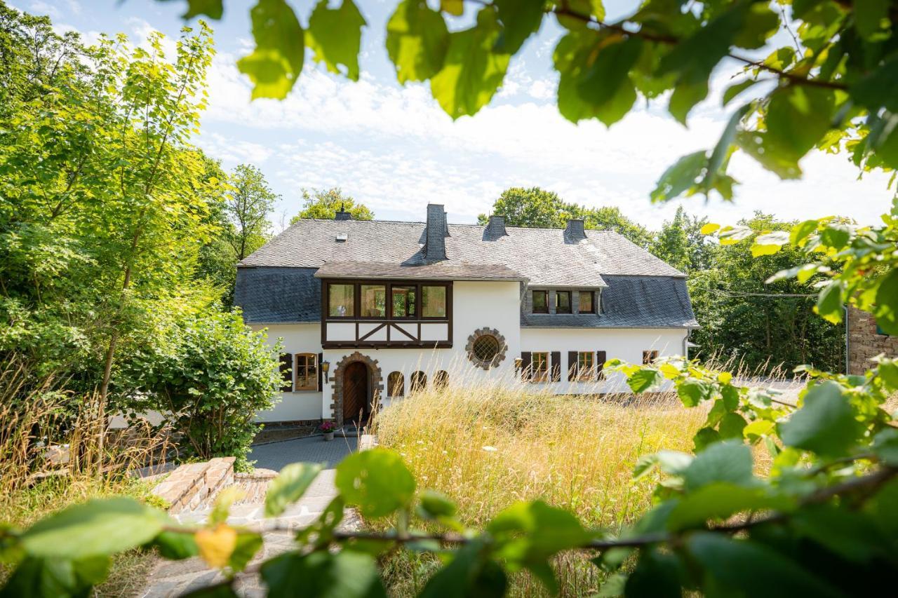 Landhaus Karbach Komplett Oder Einzelne Wohneinheiten Villa Inkl Sauna Bzw Waldhaeuschen Hirten Eksteriør bilde